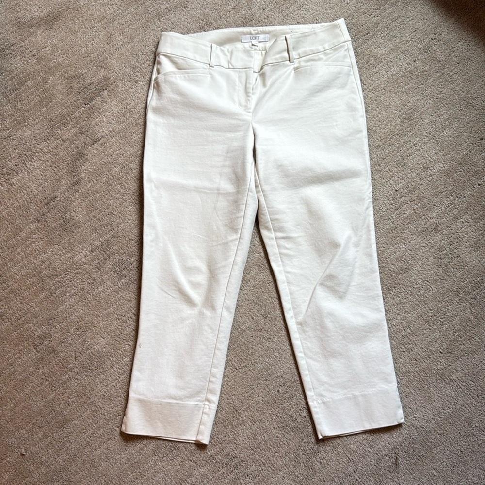 LOFT Women's Cream Capris